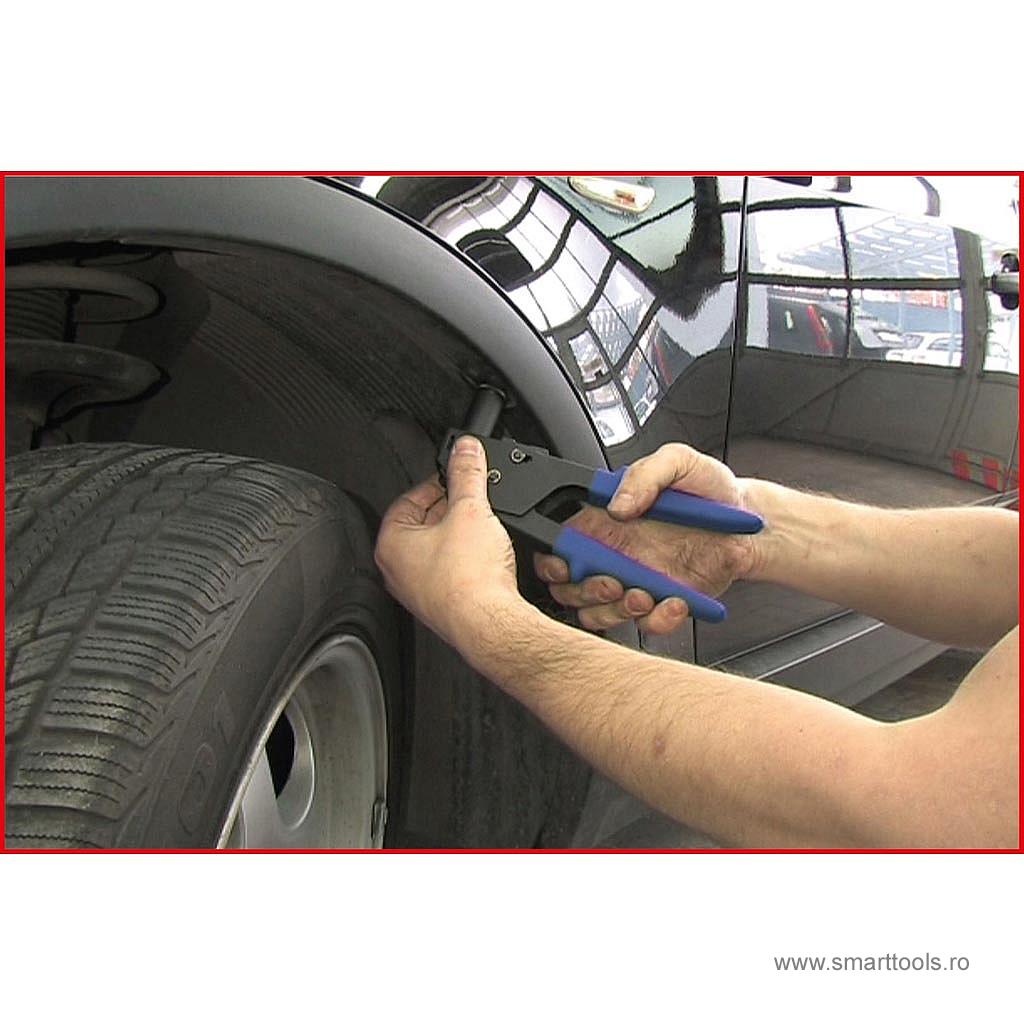 set-cleste-pentru-nituri-de-plastic-41-piese