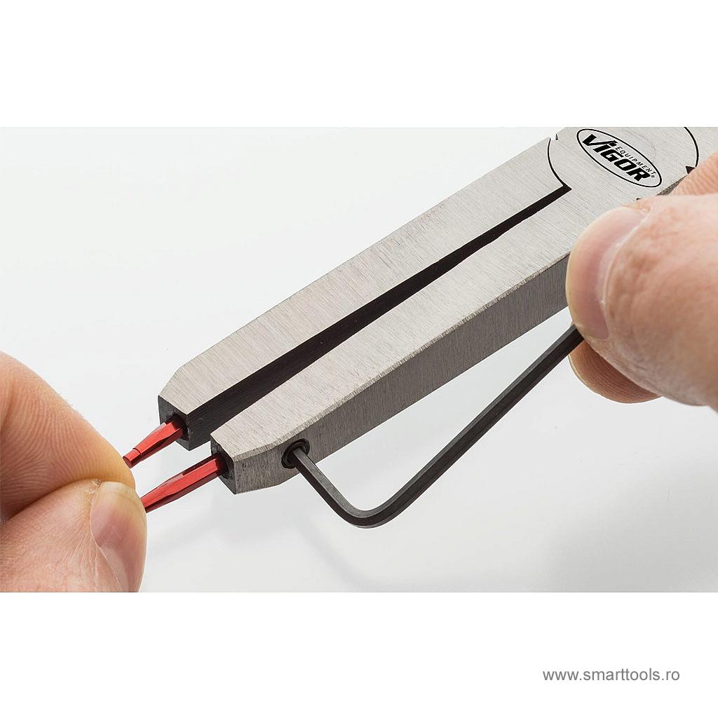 cleste-pentru-sigurante-exterioare-articulat-12-30mm cleste-pentru-sigurante-exterioare-articulat-12-30mm