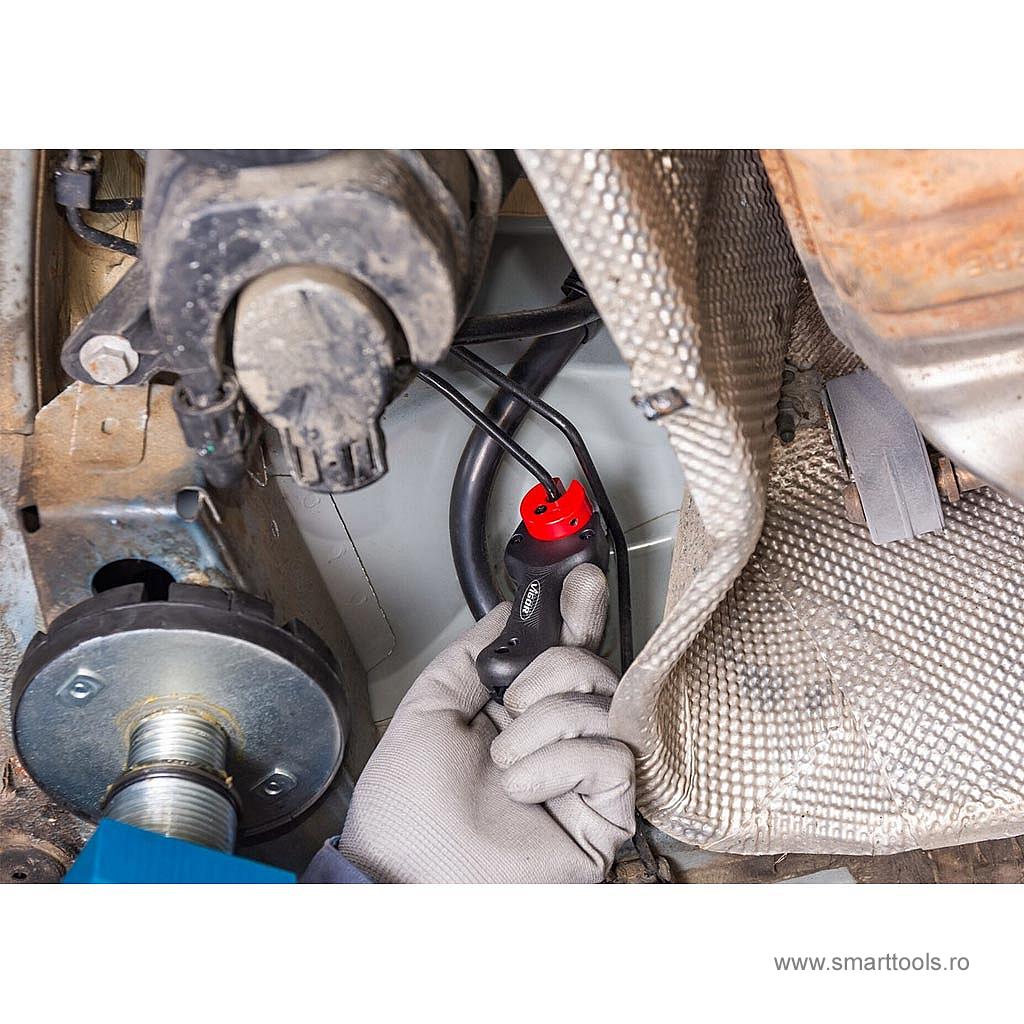 dispozitiv-cu-clichet-de-taiat-tevi-conducte-de-frana