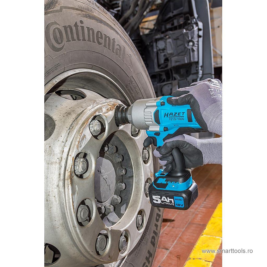 pistol-de-impact-cu-acumulatori-18v-5ah-fara-perii-1000-nm1