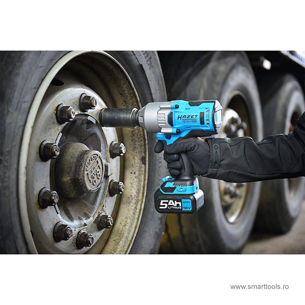 pistol-de-impact-cu-acumulatori-18v-5ah-fara-perii-1000-nm1