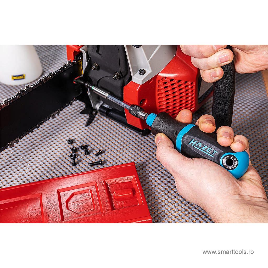 surubelnita-cu-clichet-cu-bit-cu-magazie-integrata-14-piese